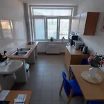 Hostel Sd Urbankova 2 *