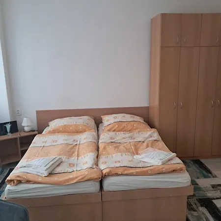 ホステル Sd Urbankova 2 *