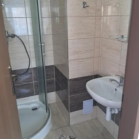 Sd Urbankova 2 ホステル コシツェ